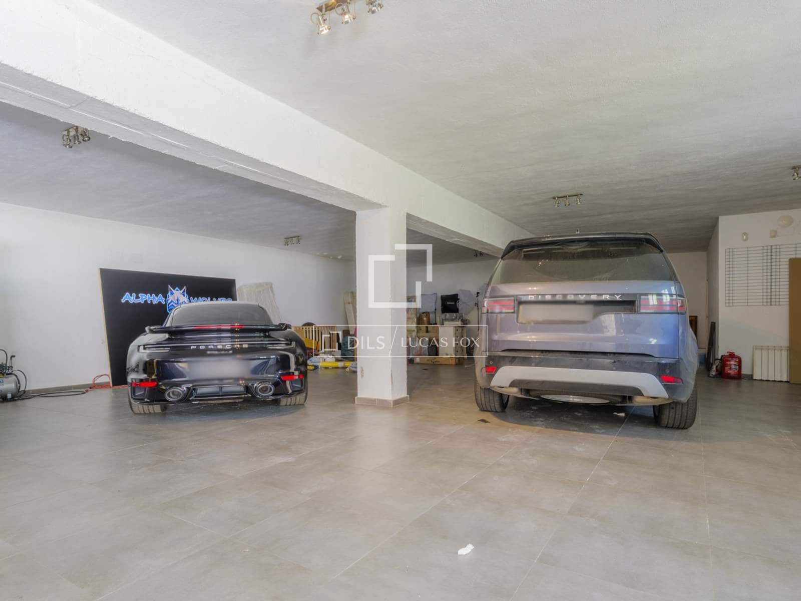 6 bedroom Villa for sale in Pozuelo de Alarcon with pool garage - € 4,990,000 (Ref: 9606328)