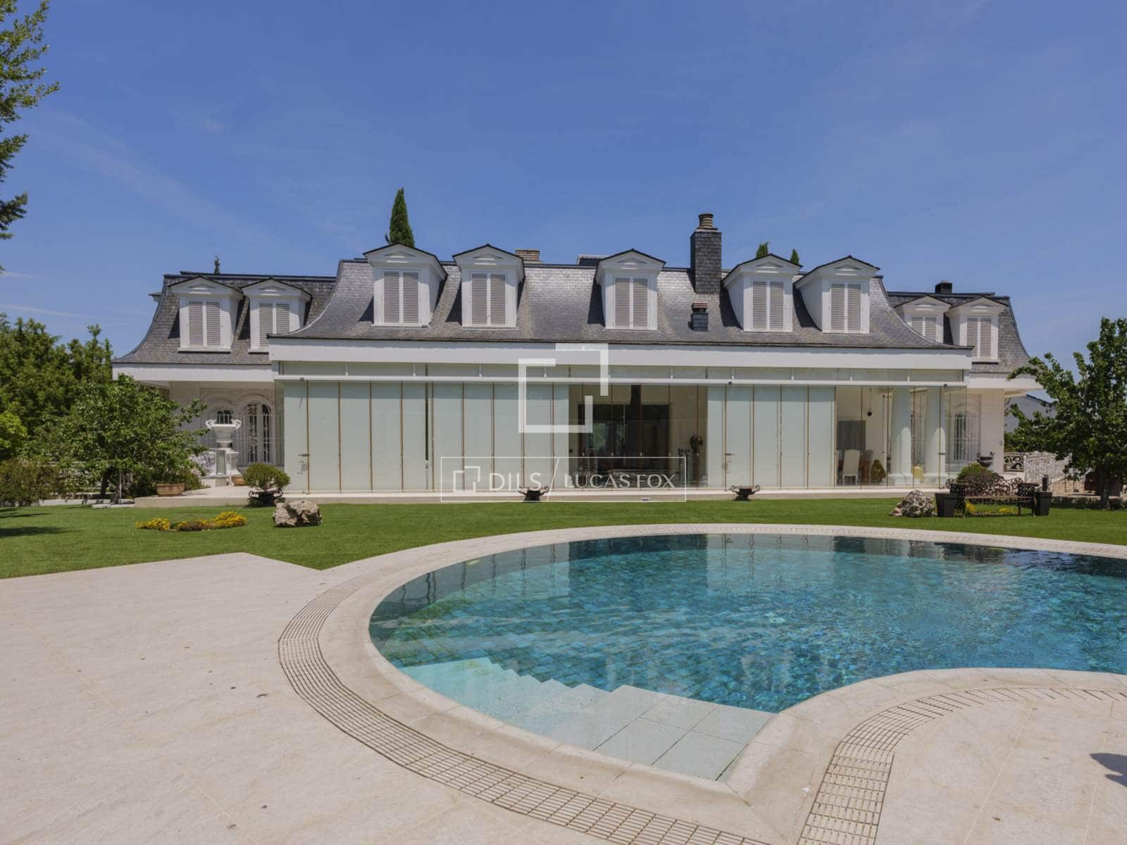 6 bedroom Villa for sale in Pozuelo de Alarcon with pool garage - € 4,990,000 (Ref: 9606328)