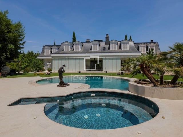 6 soverom Villa til salgs i Pozuelo de Alarcón med svømmebasseng garasje - € 4 990 000 (Ref: 9606328)