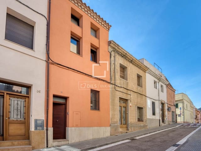 4 bedroom Villa for sale in Sant Feliu de Guíxols - € 650,000 (Ref: 9606686)