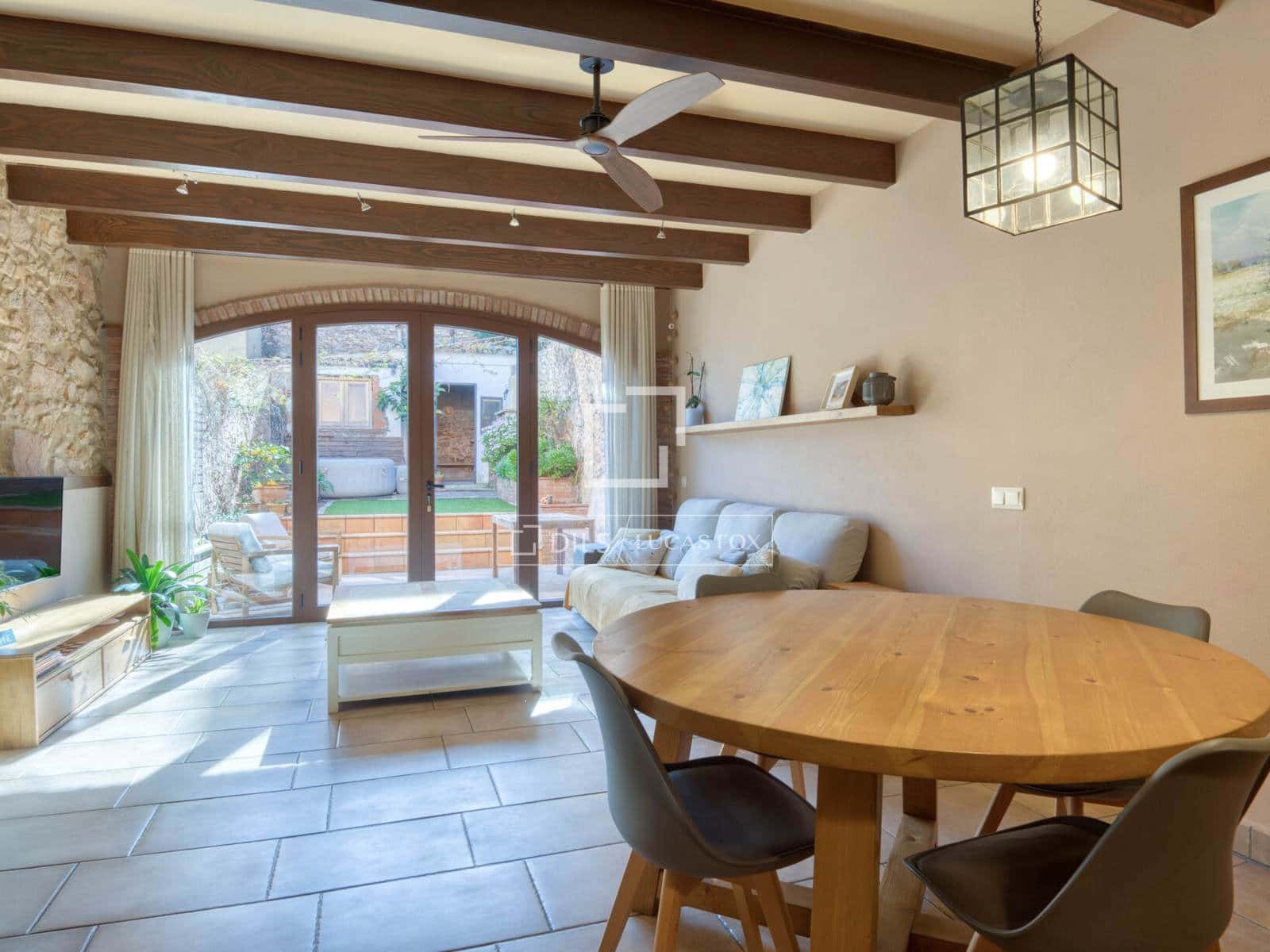 4 bedroom Villa for sale in Sant Feliu de Guixols - € 650,000 (Ref: 9606686)