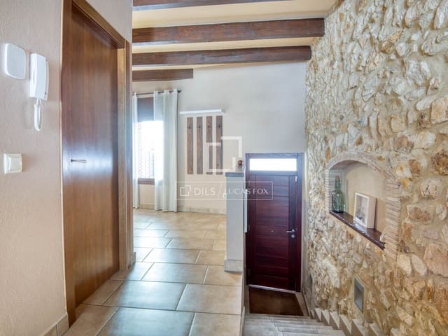 4 bedroom Villa for sale in Sant Feliu de Guíxols - € 650,000 (Ref: 9606686)