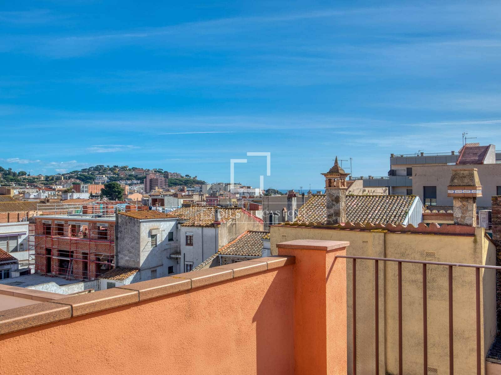 4 bedroom Villa for sale in Sant Feliu de Guixols - € 650,000 (Ref: 9606686)