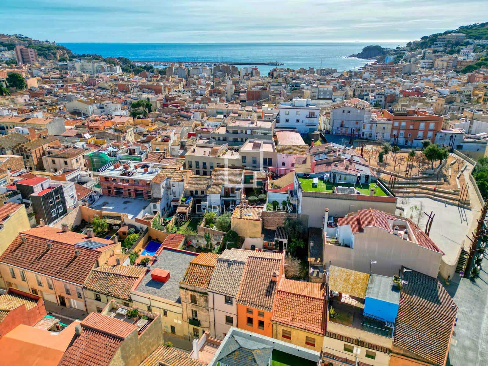 4 bedroom Villa for sale in Sant Feliu de Guixols - € 650,000 (Ref: 9606686)