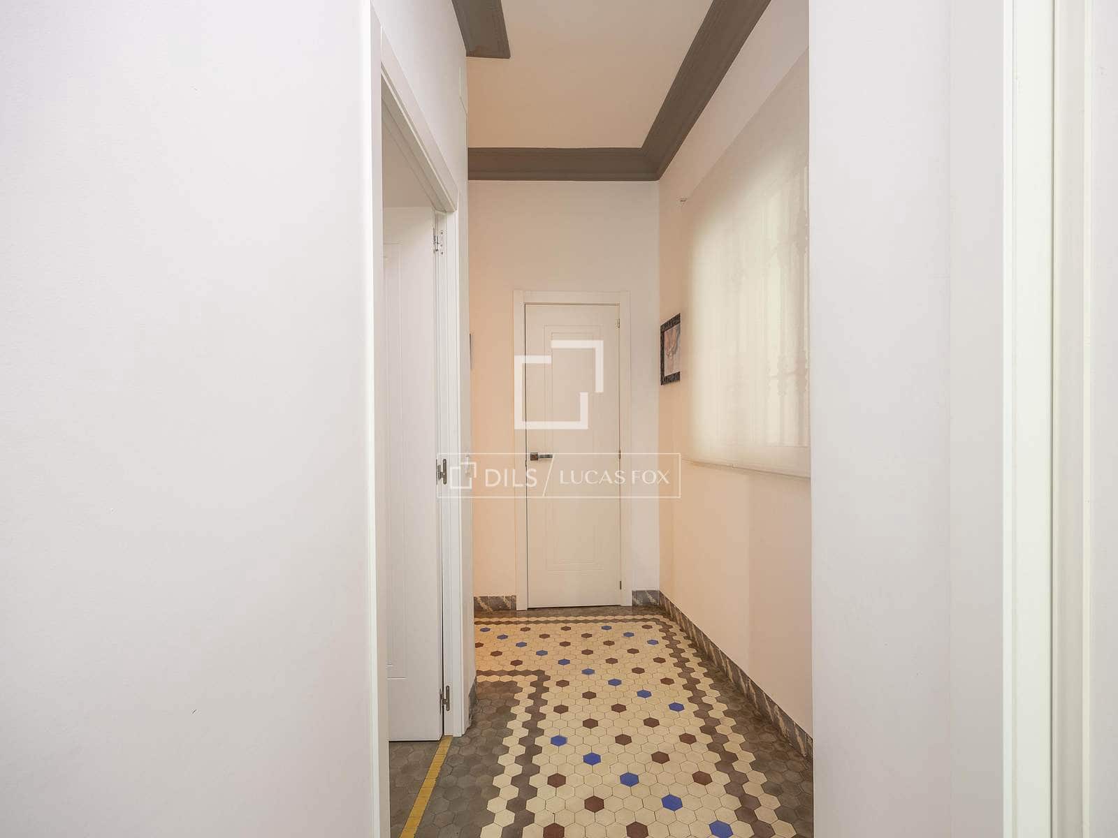 Appartement de 2 chambres à louer à Valence ville - 2 750 € (Ref: 9606794)