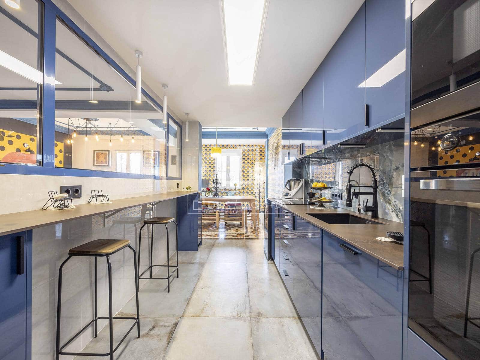 Appartement de 2 chambres à louer à Valence ville - 2 750 € (Ref: 9606794)