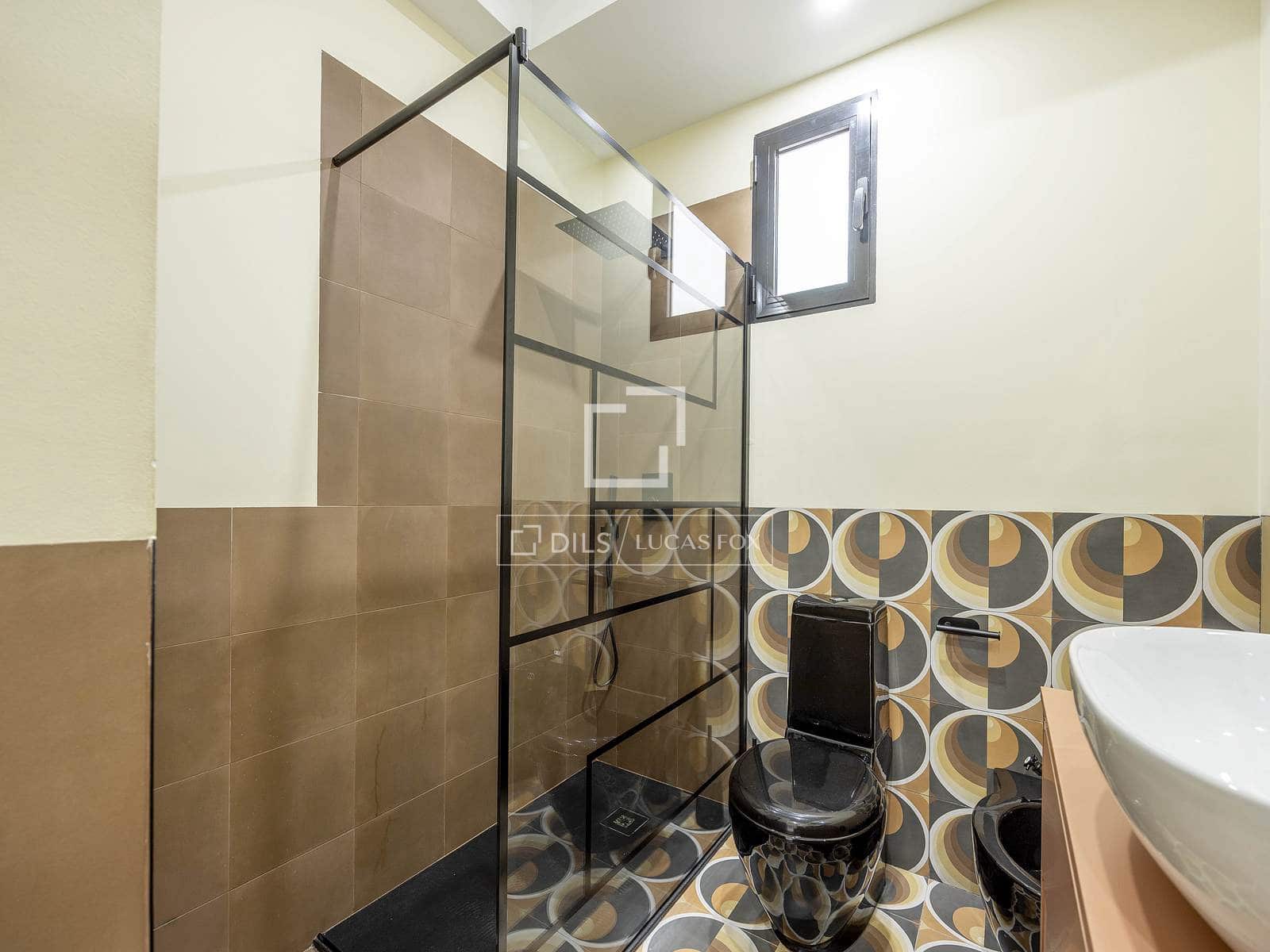 Appartement de 2 chambres à louer à Valence ville - 2 750 € (Ref: 9606794)