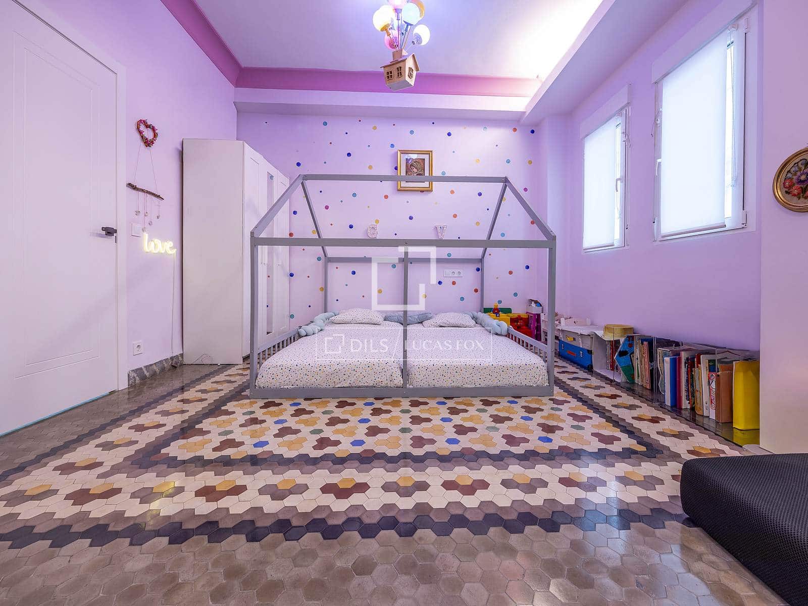 Appartement de 2 chambres à louer à Valence ville - 2 750 € (Ref: 9606794)