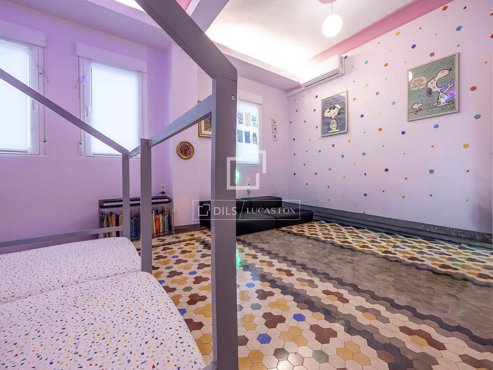 Appartement de 2 chambres à louer à Valence ville - 2 750 € (Ref: 9606794)