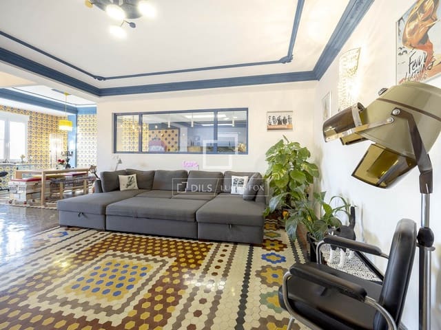 Appartement de 2 chambres à louer à Valence ville - 2 750 € (Ref: 9606794)