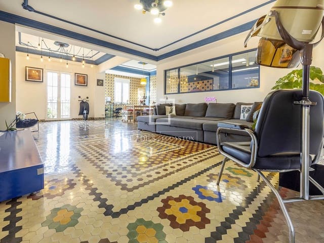 Appartement de 2 chambres à louer à Valence ville - 2 750 € (Ref: 9606794)