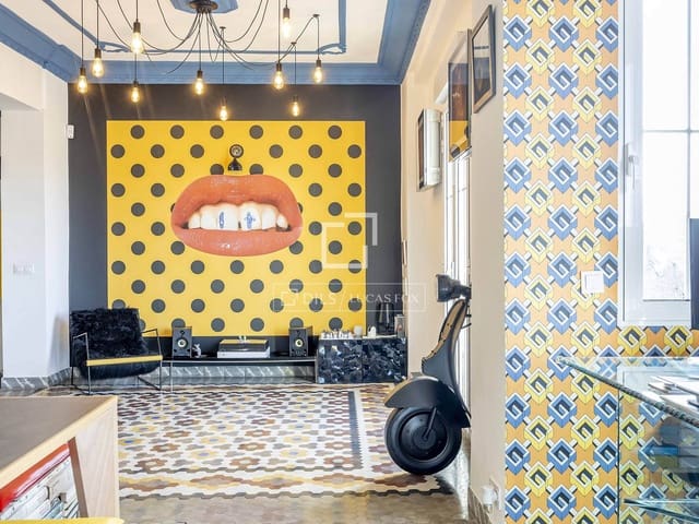 Appartement de 2 chambres à louer à Valence ville - 2 750 € (Ref: 9606794)