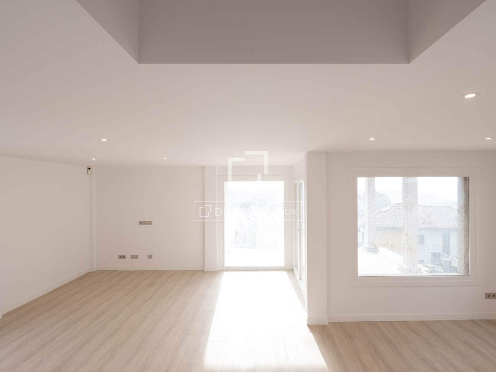 4 makuuhuone Huvila myytävänä paikassa Sanxenxo mukana 
autotalli - 1 100 000 € (Ref: 9606795)