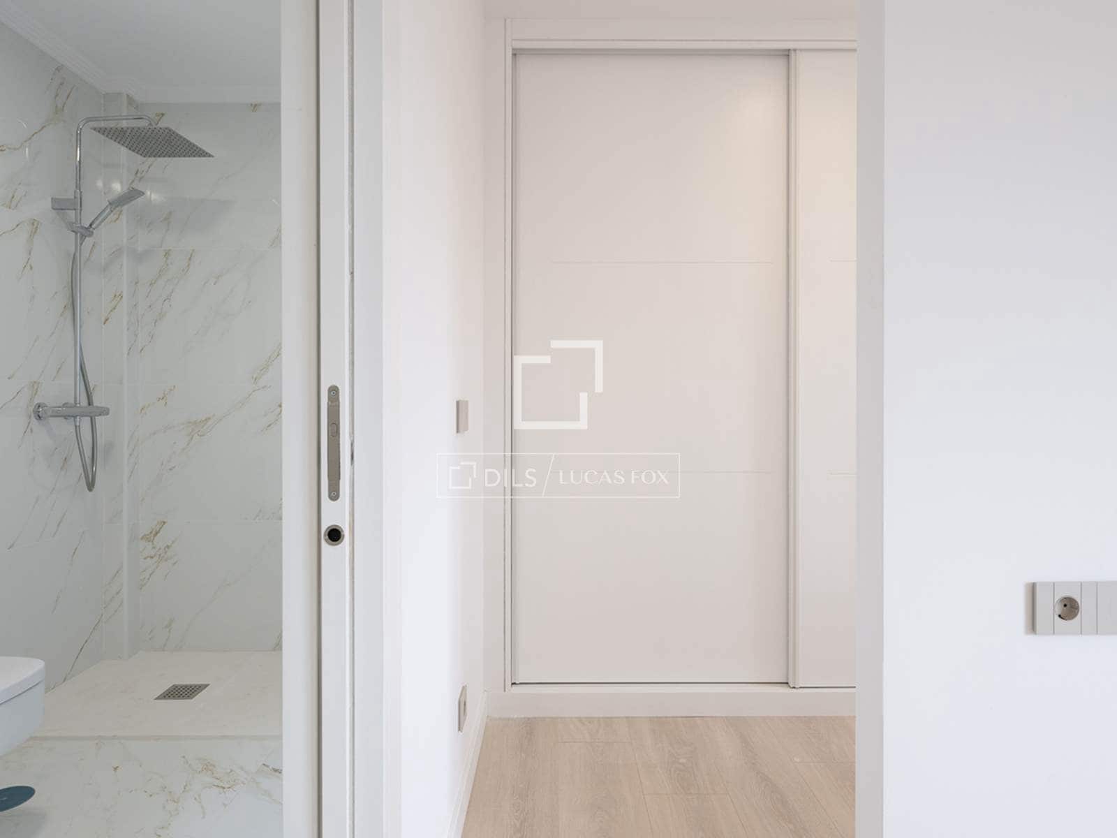 4 makuuhuone Huvila myytävänä paikassa Sanxenxo mukana 
autotalli - 1 100 000 € (Ref: 9606795)