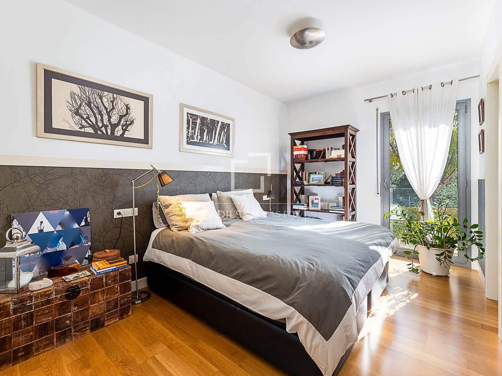 4 slaapkamer Appartement te koop in Palma de Mallorca met zwembad garage - € 1.300.000 (Ref: 9606796)