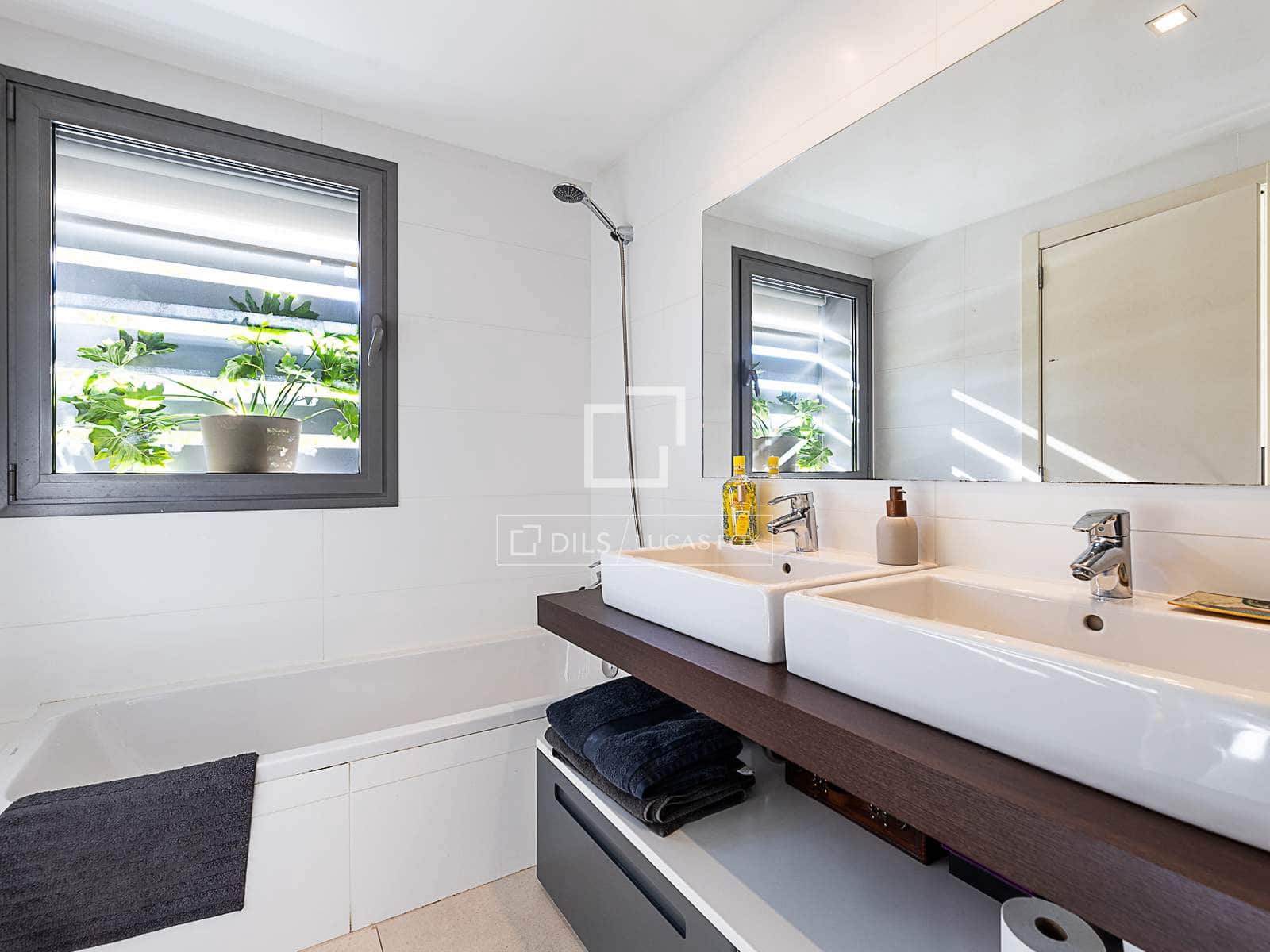 4 slaapkamer Appartement te koop in Palma de Mallorca met zwembad garage - € 1.300.000 (Ref: 9606796)