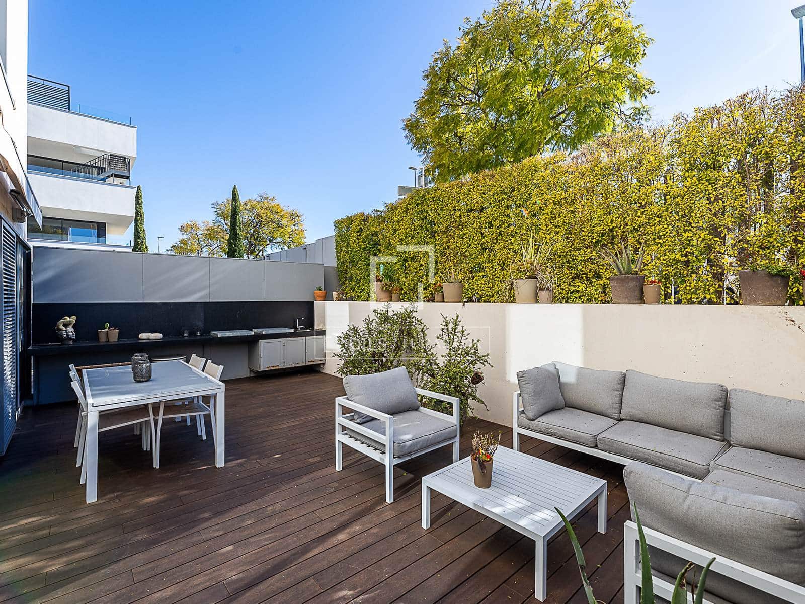 4 slaapkamer Appartement te koop in Palma de Mallorca met zwembad garage - € 1.300.000 (Ref: 9606796)