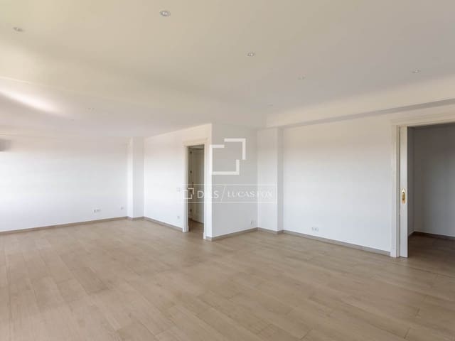 4 makuuhuone Huoneisto myytävänä paikassa Argüelles, Madrid kaupunki - 1 745 000 € (Ref: 9609921)