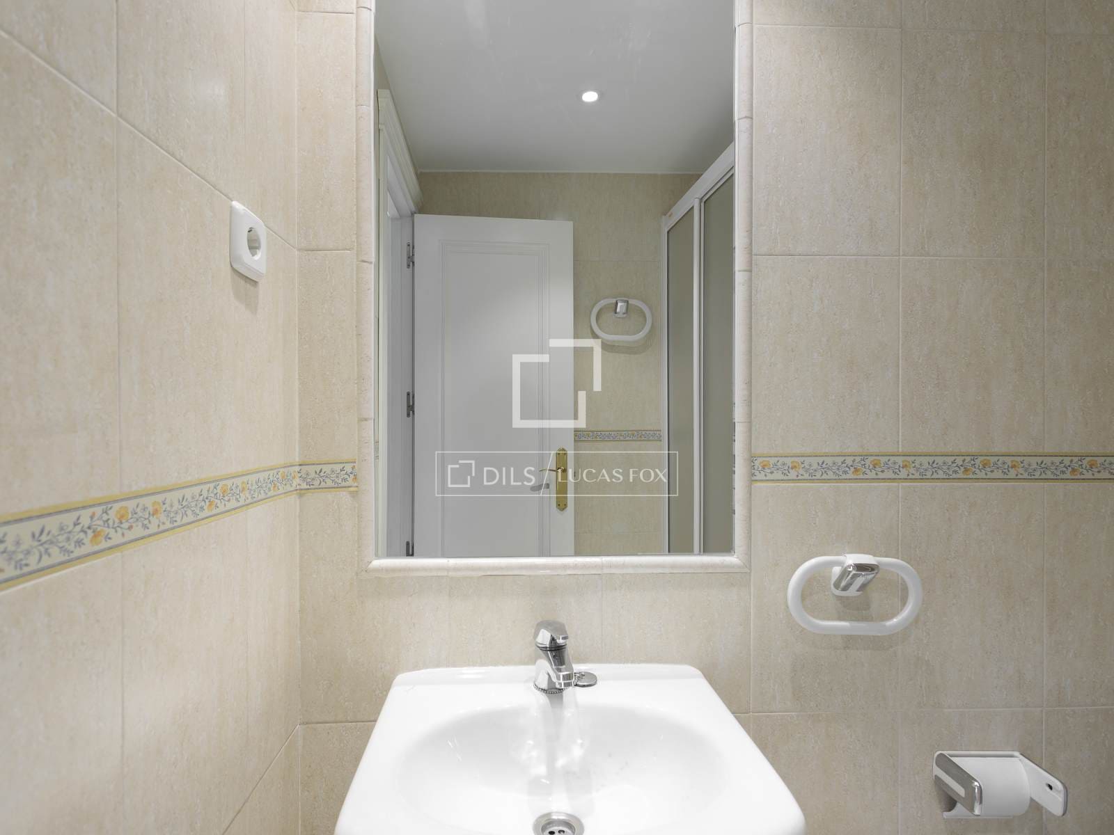 4 makuuhuone Huoneisto myytävänä paikassa Madrid kaupunki - 1 745 000 € (Ref: 9609921)