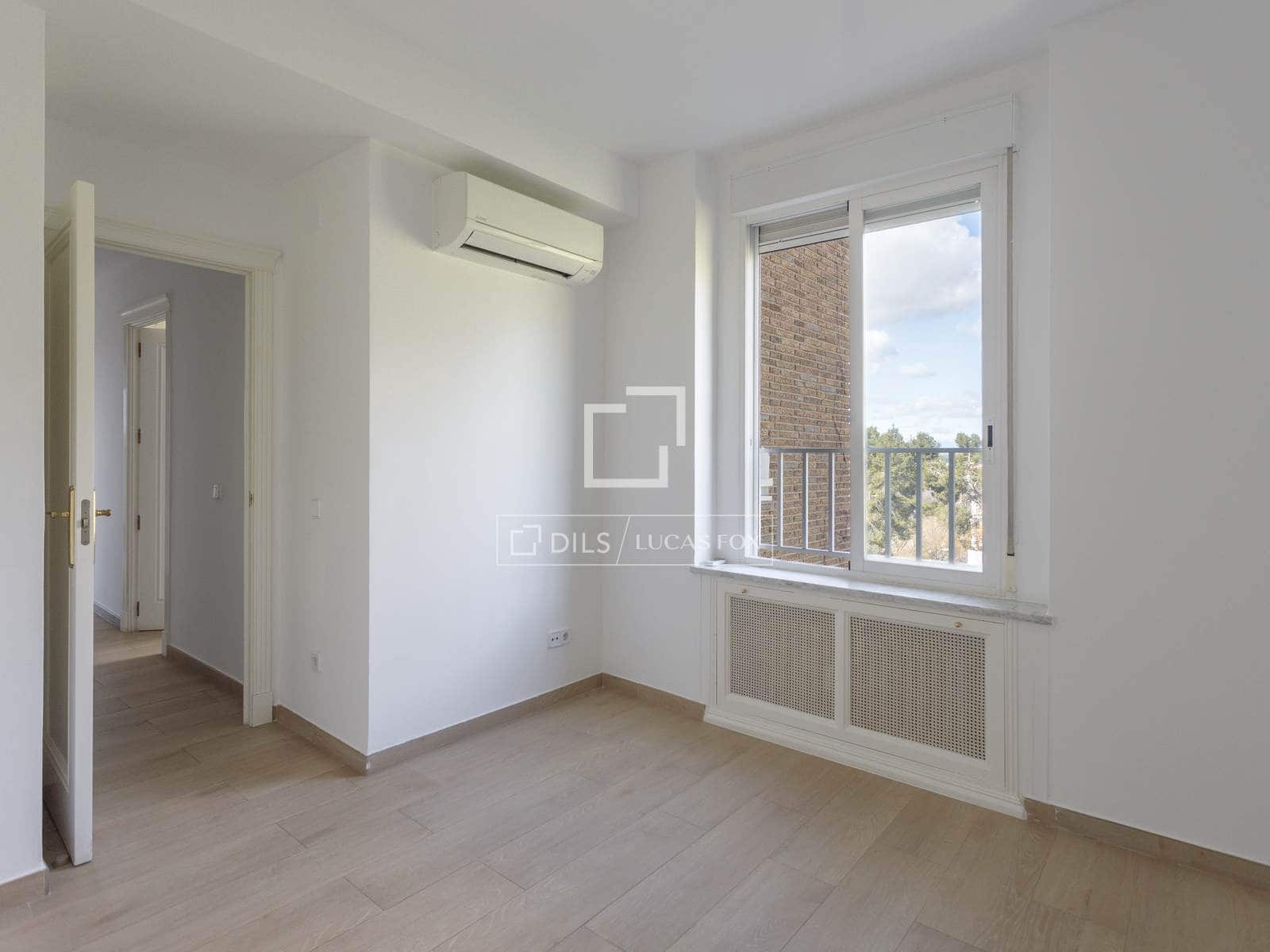 4 makuuhuone Huoneisto myytävänä paikassa Madrid kaupunki - 1 745 000 € (Ref: 9609921)