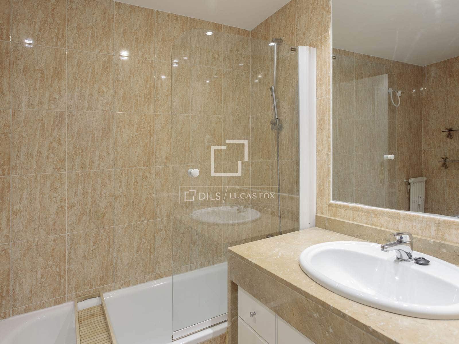 4 makuuhuone Huoneisto myytävänä paikassa Madrid kaupunki - 1 745 000 € (Ref: 9609921)