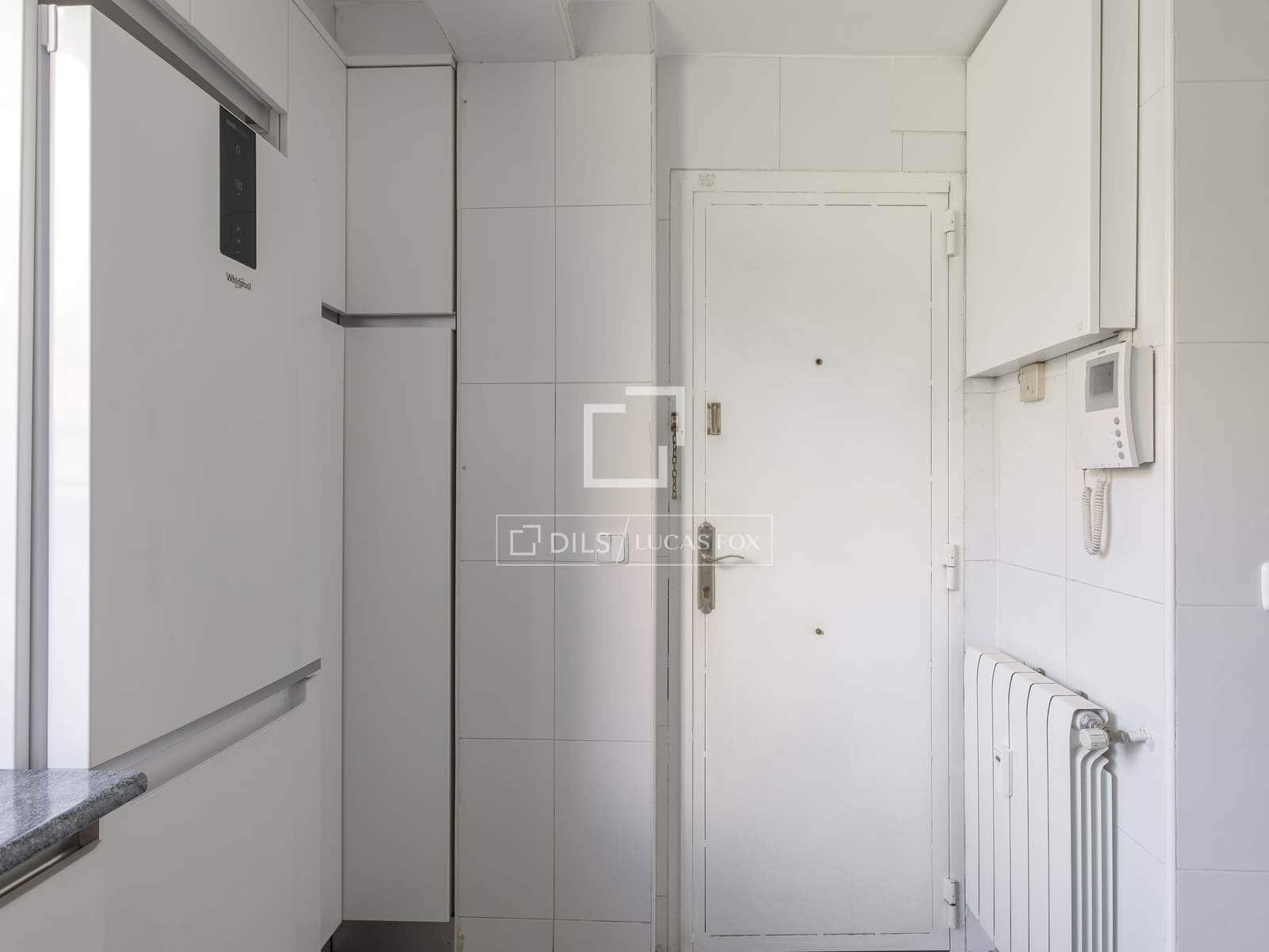 4 makuuhuone Huoneisto myytävänä paikassa Madrid kaupunki - 1 745 000 € (Ref: 9609921)