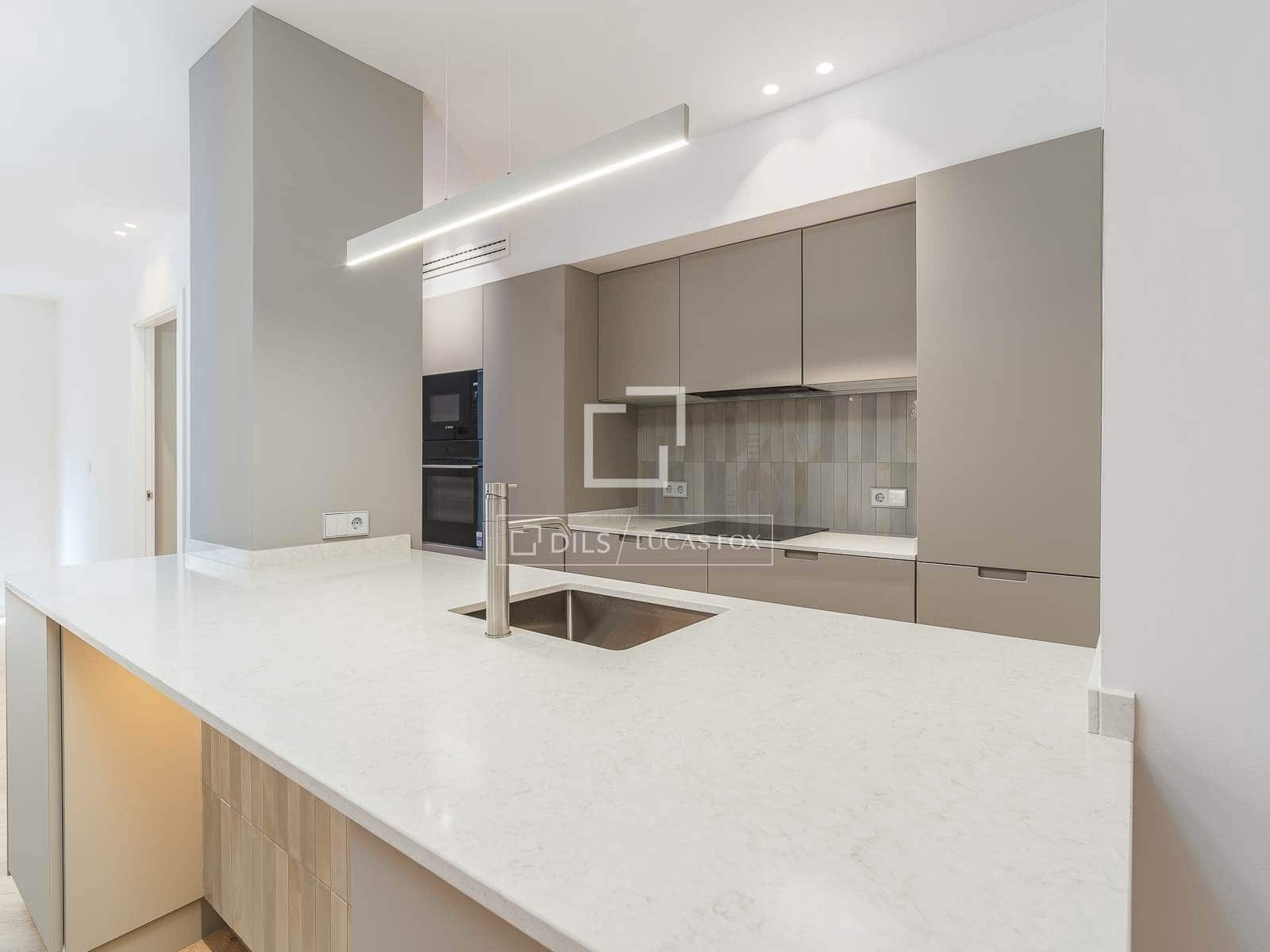 3 chambre Appartement à vendre à Barcelone ville avec garage - 775 000 € (Ref: 9610187)