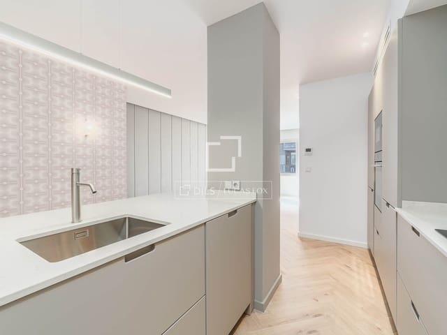 3 chambre Appartement à vendre à Barcelone ville avec garage - 775 000 € (Ref: 9610187)