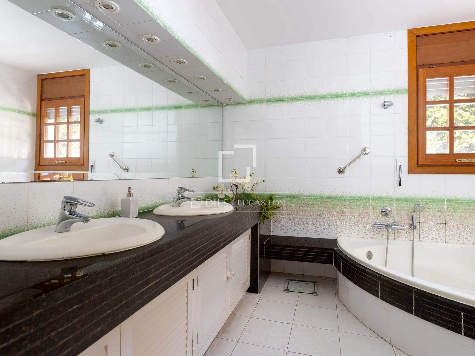 Chalet de 5 habitaciones en Alella en venta con piscina garaje - 1.900.000 € (Ref: 9610189)