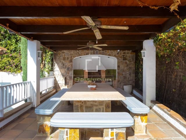 Chalet de 5 habitaciones en Alella en venta con piscina garaje - 1.900.000 € (Ref: 9610189)