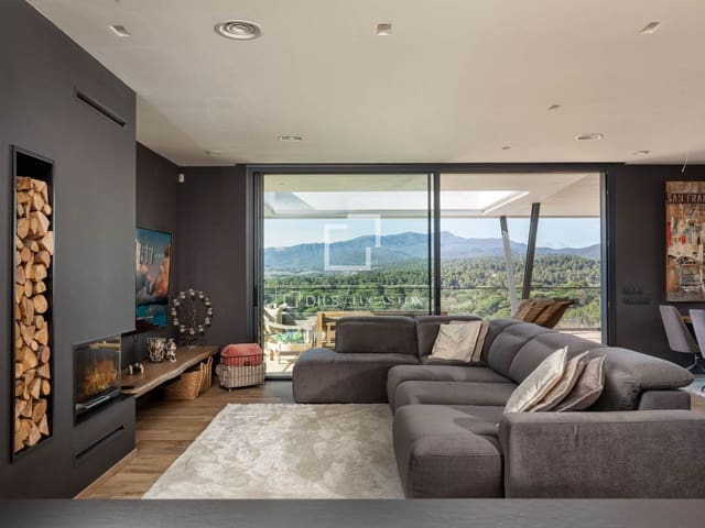 4 Zimmer Villa zu verkaufen in Sant Julià de Ramis mit Pool - 1.350.000 € (Ref: 9610190)