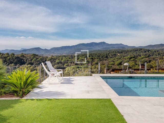 4 Zimmer Villa zu verkaufen in Sant Julià de Ramis mit Pool - 1.350.000 € (Ref: 9610190)