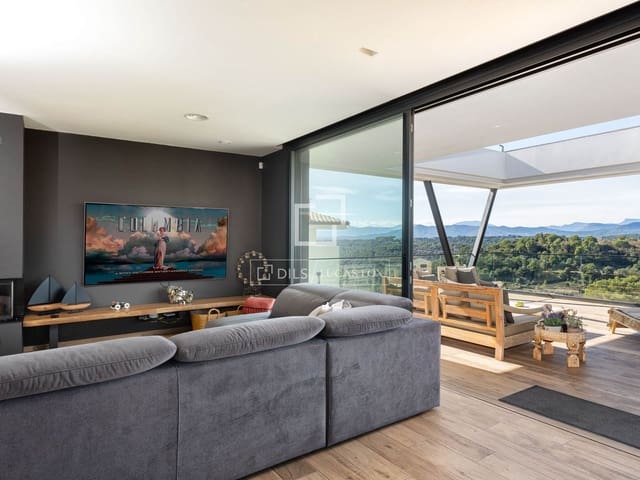 4 Zimmer Villa zu verkaufen in Sant Julià de Ramis mit Pool - 1.350.000 € (Ref: 9610190)