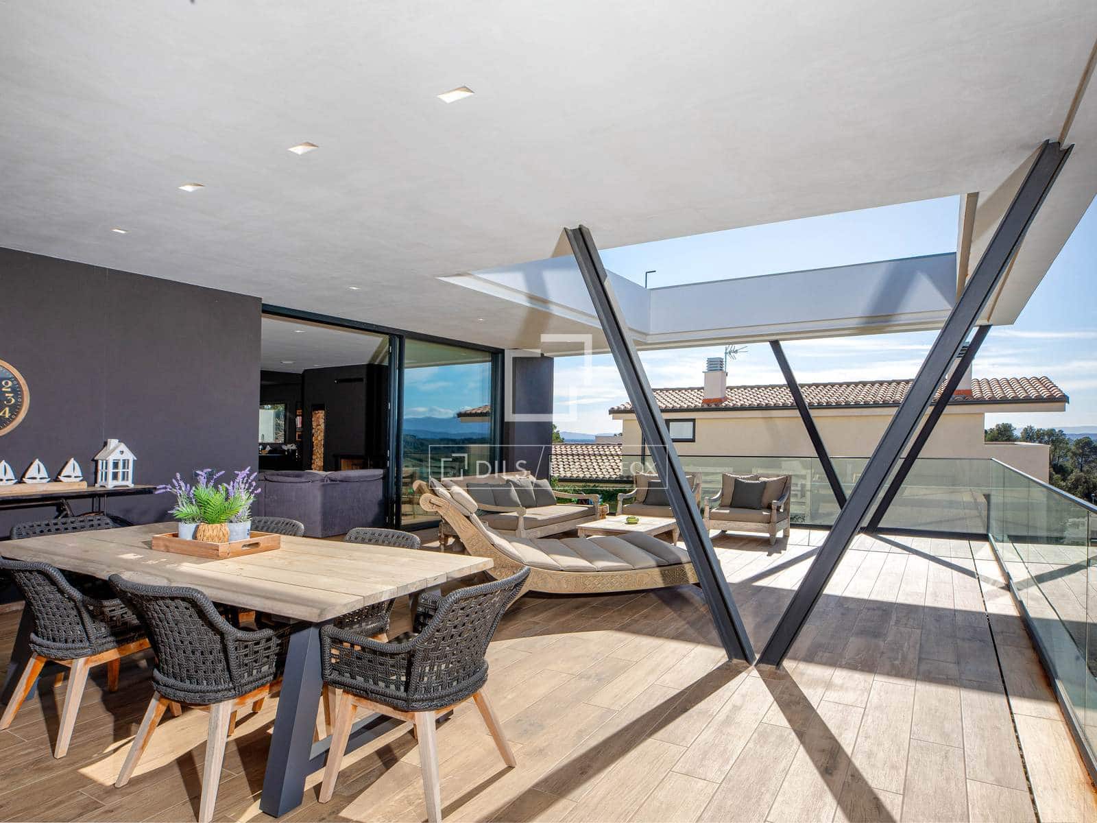 4 Zimmer Villa zu verkaufen in Sant Julia de Ramis mit Pool - 1.350.000 € (Ref: 9610190)