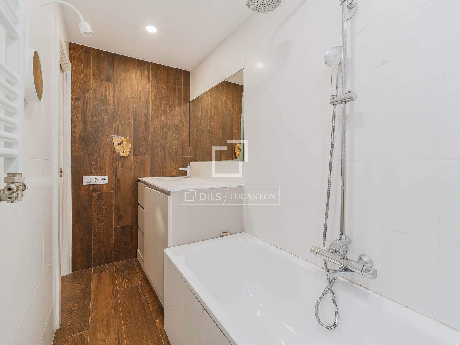 Apartamento de 3 habitaciones en Barcelona ciudad en venta - 645.000 € (Ref: 9610326)