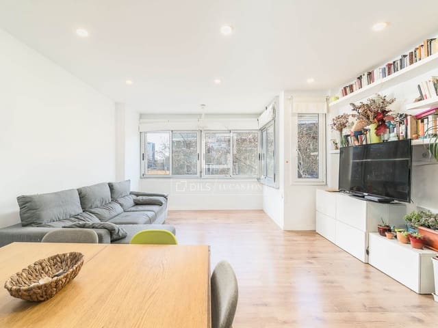 Apartamento de 3 habitaciones en Barcelona ciudad en venta - 645.000 € (Ref: 9610326)