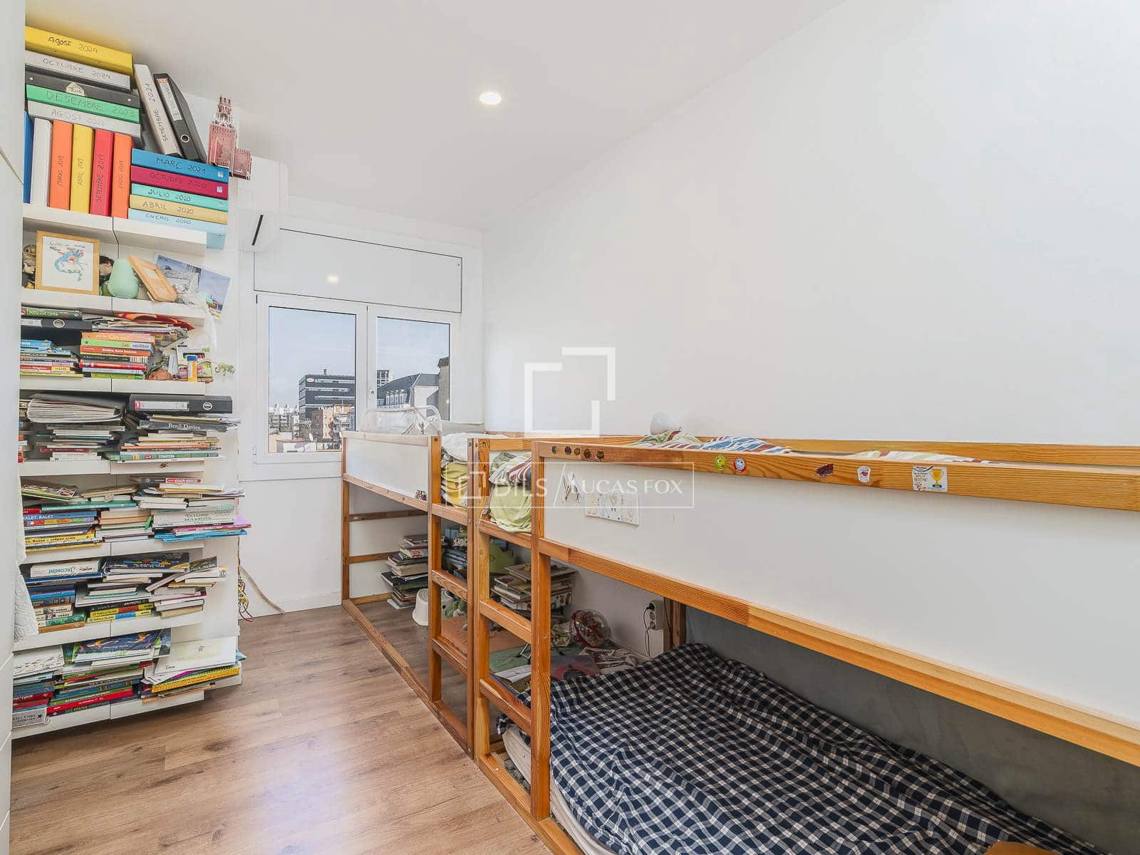 Apartamento de 3 habitaciones en Barcelona ciudad en venta - 645.000 € (Ref: 9610326)