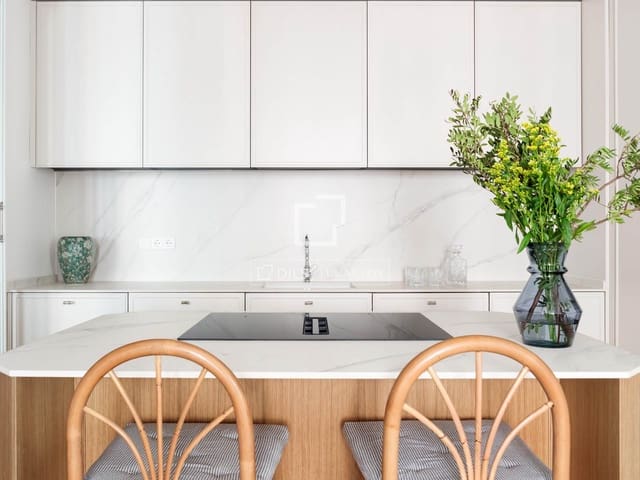 3 soverom Leilighet til salgs i Almagro, Madrid by - € 3 950 000 (Ref: 9610327)