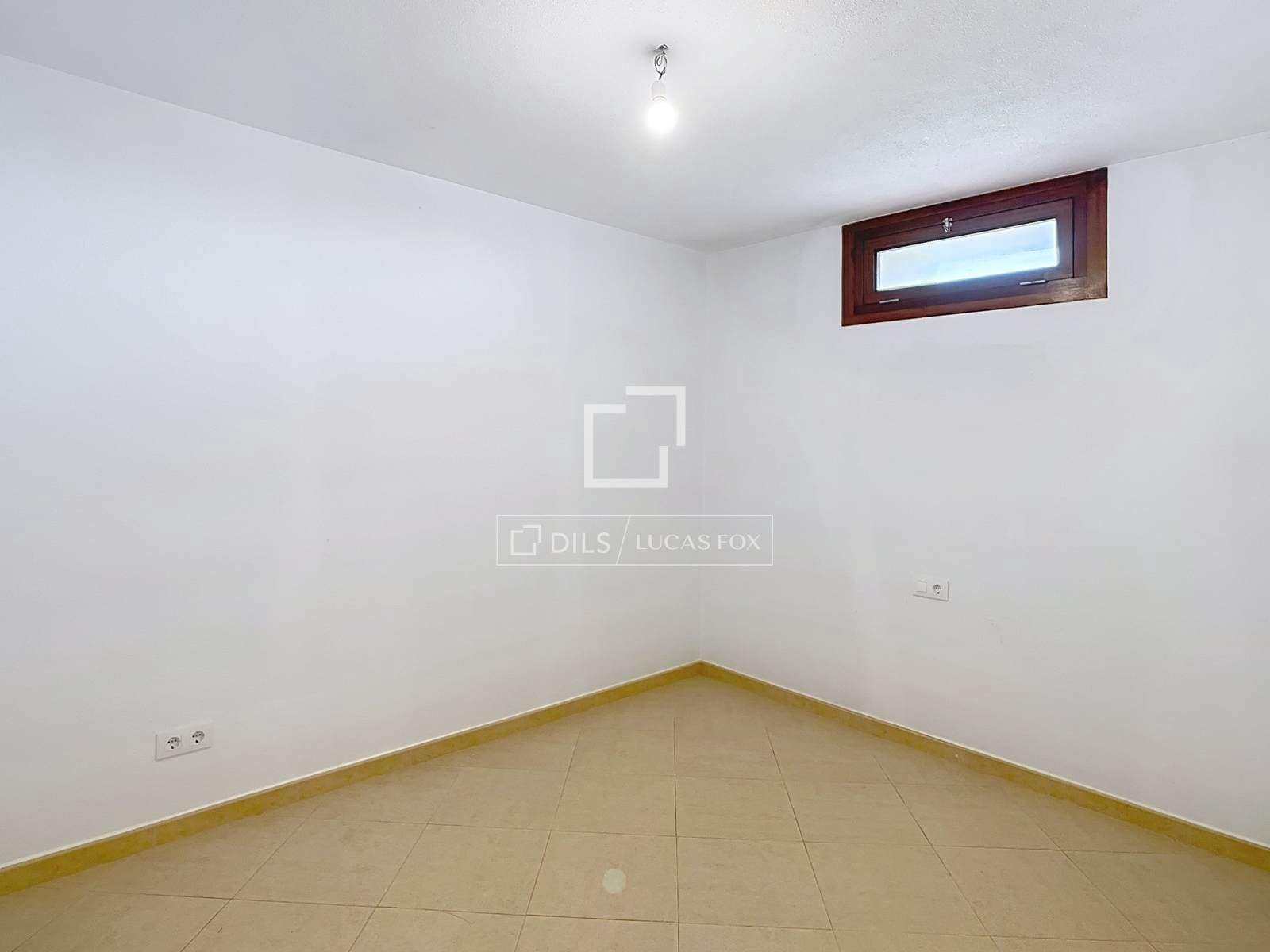 5 makuuhuone Huvila myytävänä paikassa Ciutadella de Menorca mukana uima-altaan 
autotalli - 3 800 000 € (Ref: 9610328)