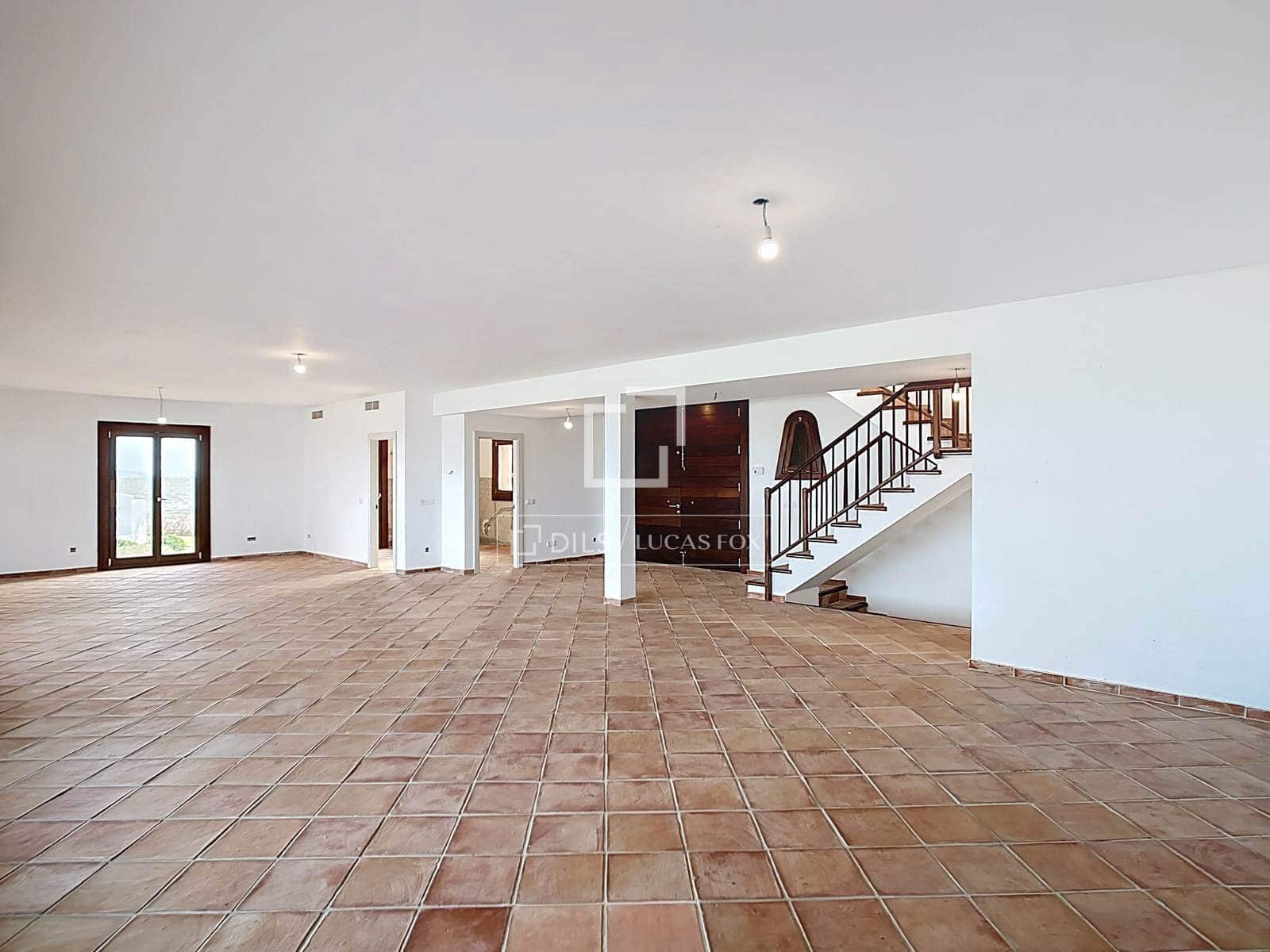 5 makuuhuone Huvila myytävänä paikassa Ciutadella de Menorca mukana uima-altaan 
autotalli - 3 800 000 € (Ref: 9610328)