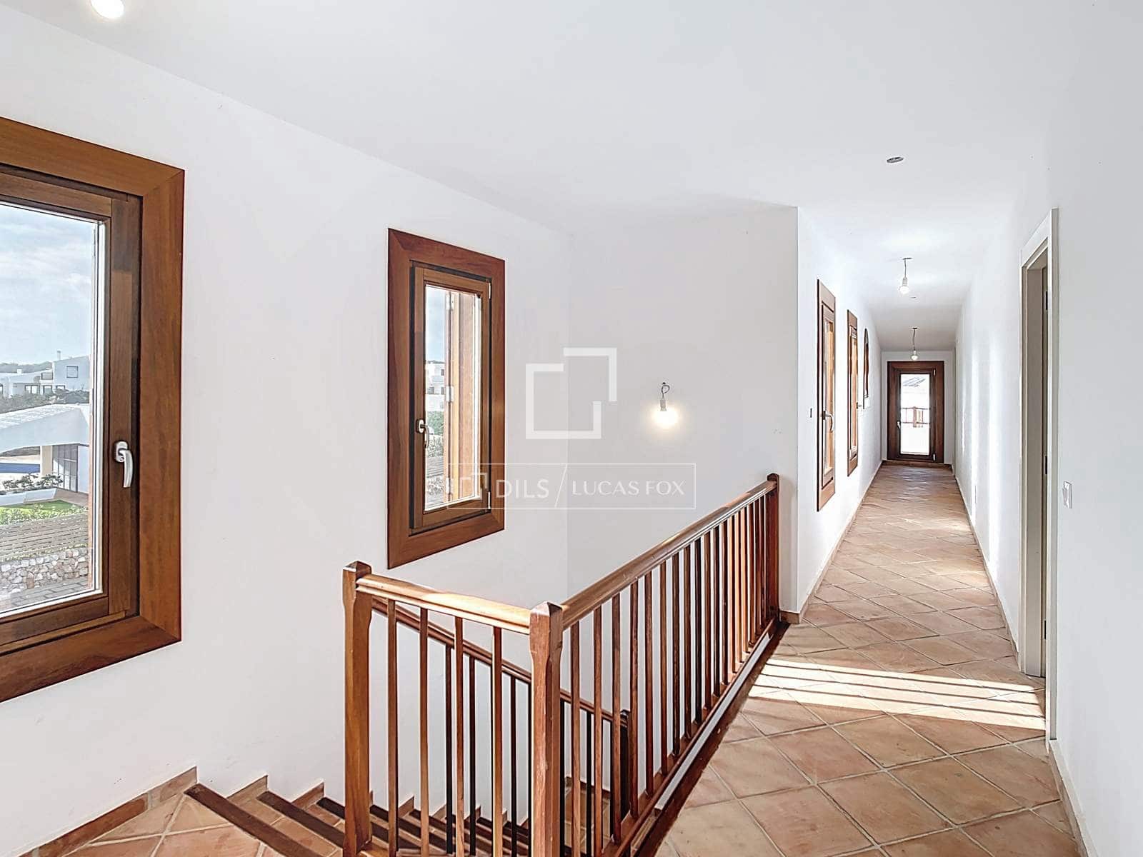 5 makuuhuone Huvila myytävänä paikassa Ciutadella de Menorca mukana uima-altaan 
autotalli - 3 800 000 € (Ref: 9610328)