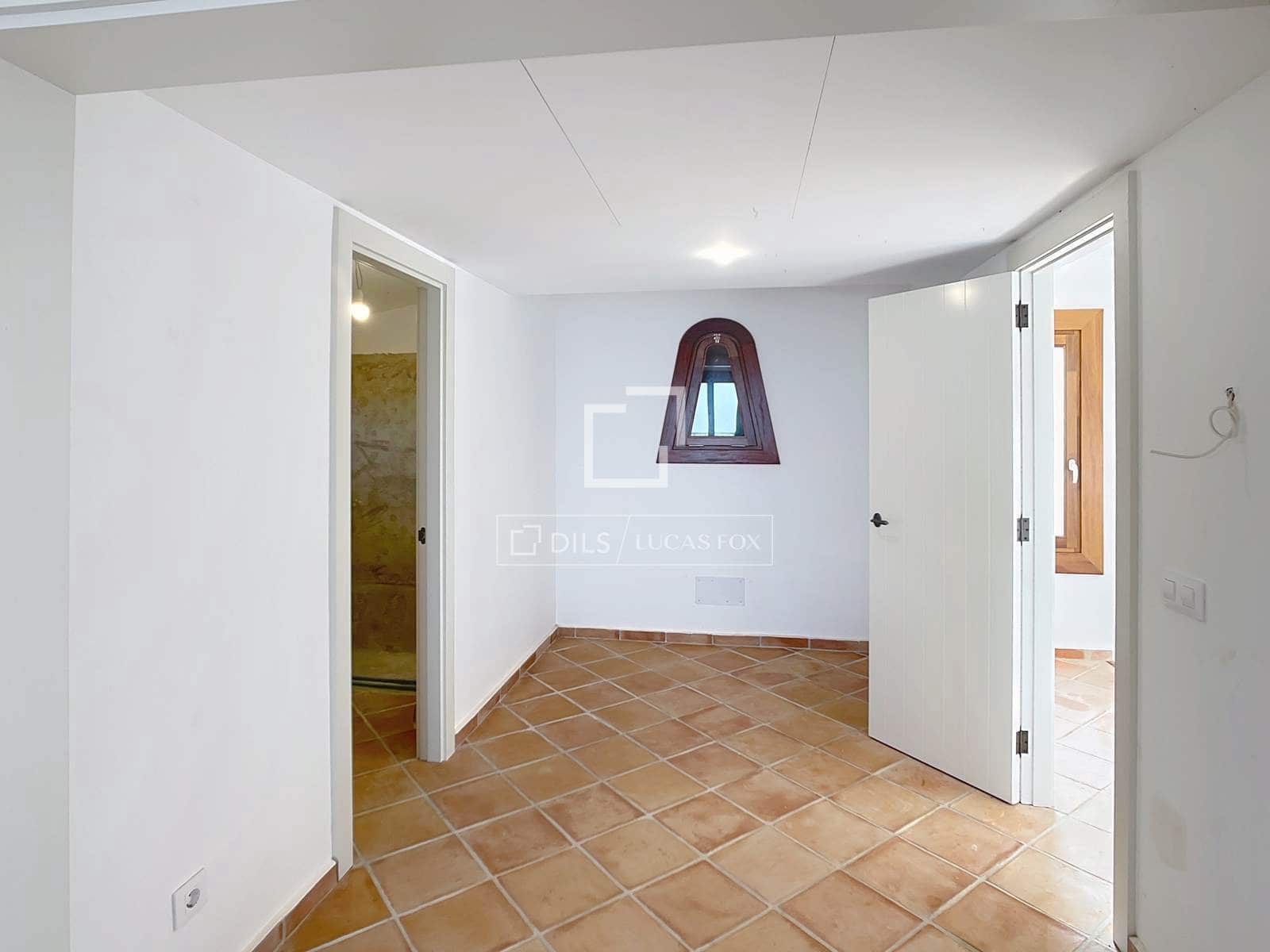 5 makuuhuone Huvila myytävänä paikassa Ciutadella de Menorca mukana uima-altaan 
autotalli - 3 800 000 € (Ref: 9610328)