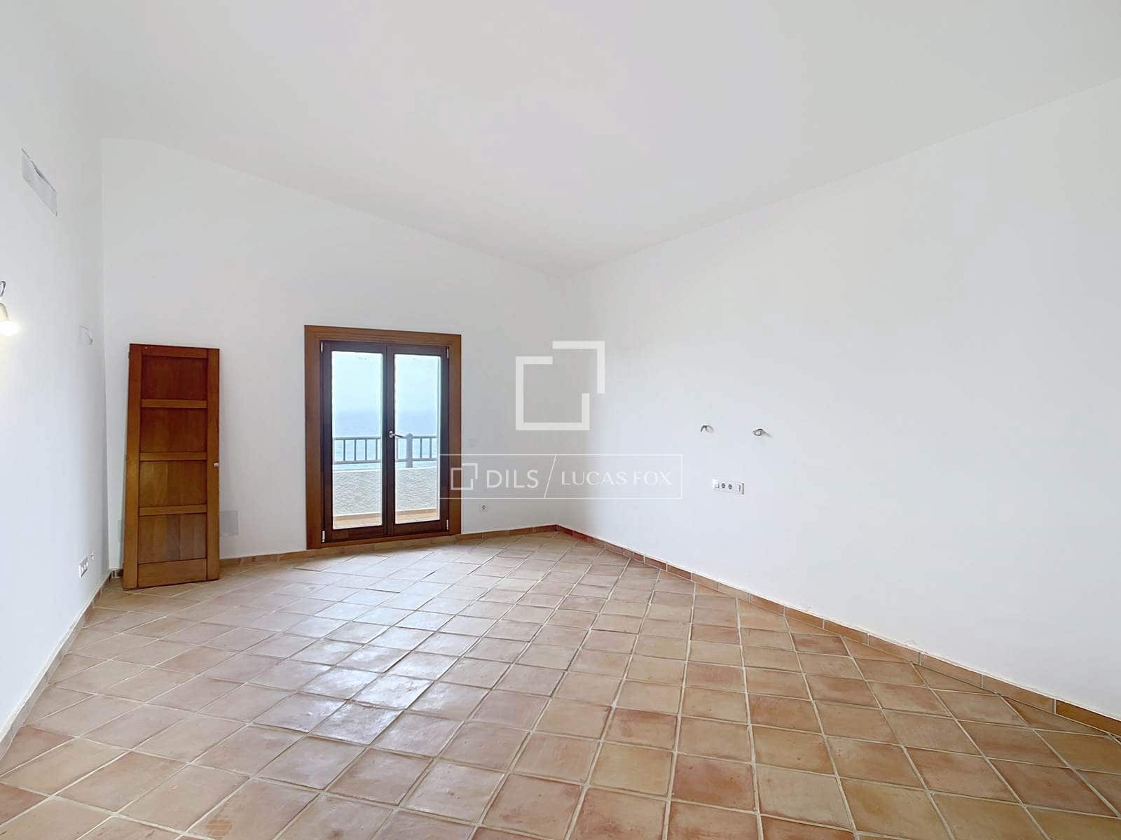 5 makuuhuone Huvila myytävänä paikassa Ciutadella de Menorca mukana uima-altaan 
autotalli - 3 800 000 € (Ref: 9610328)