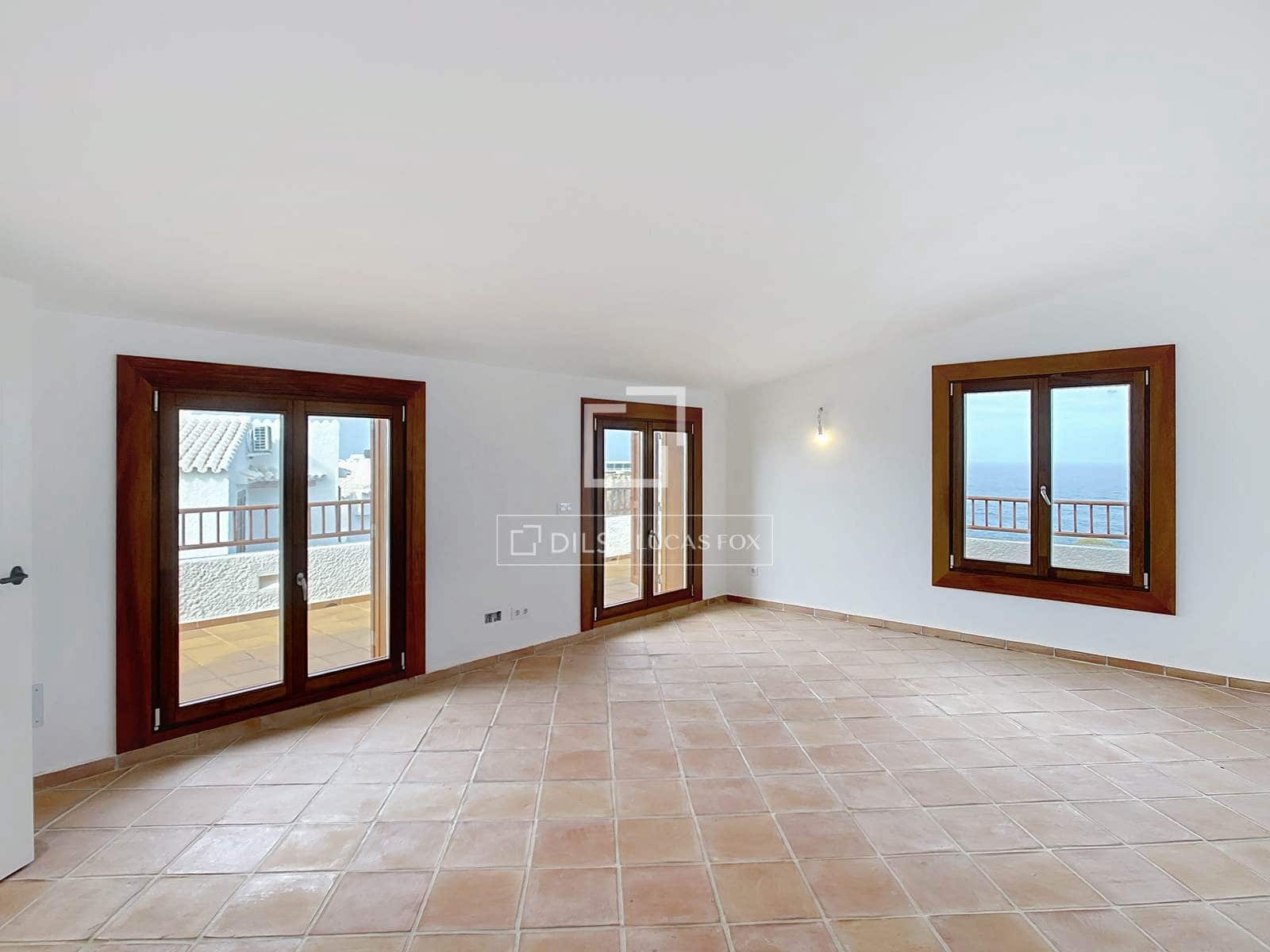 5 makuuhuone Huvila myytävänä paikassa Ciutadella de Menorca mukana uima-altaan 
autotalli - 3 800 000 € (Ref: 9610328)