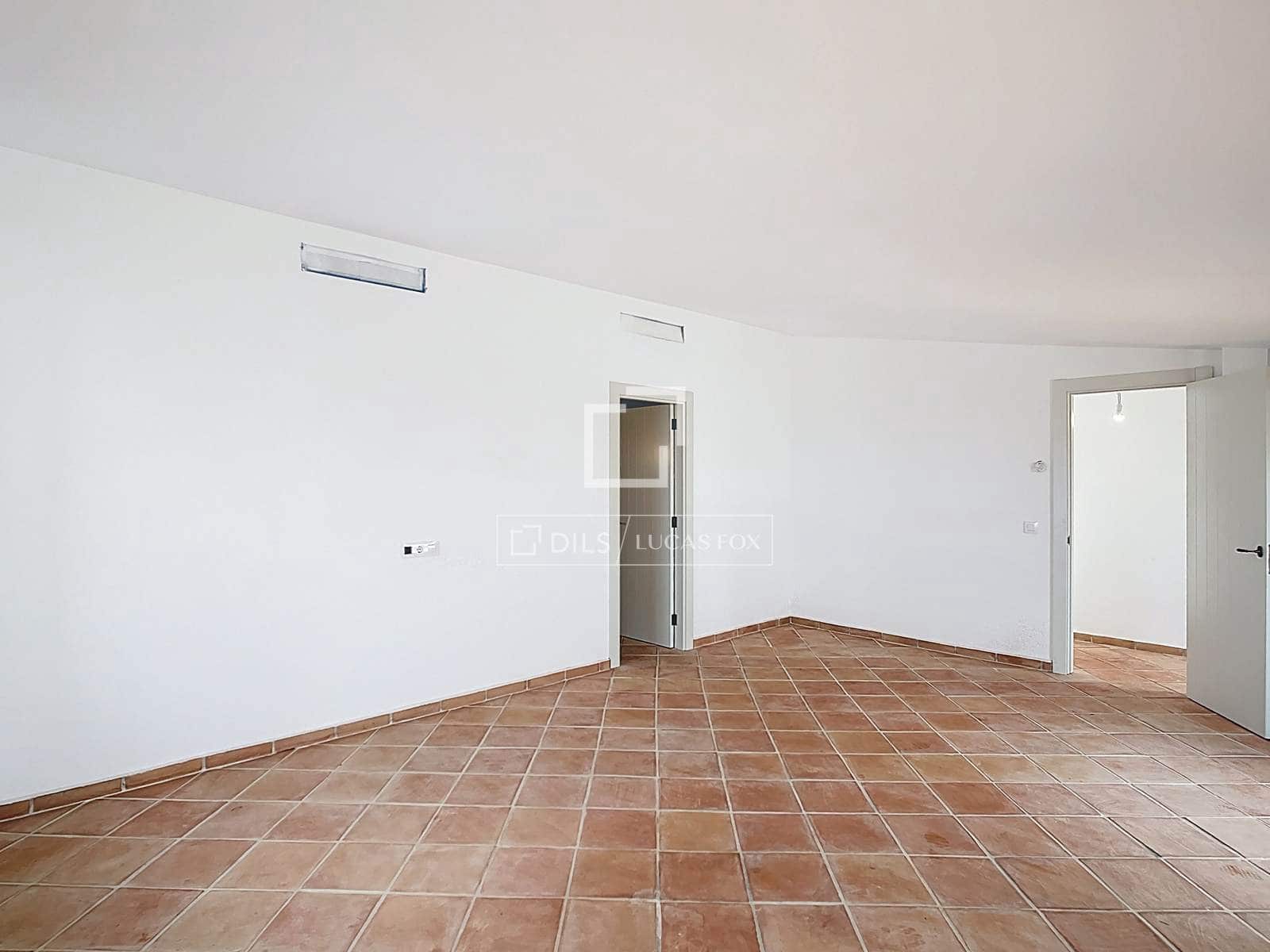 5 makuuhuone Huvila myytävänä paikassa Ciutadella de Menorca mukana uima-altaan 
autotalli - 3 800 000 € (Ref: 9610328)