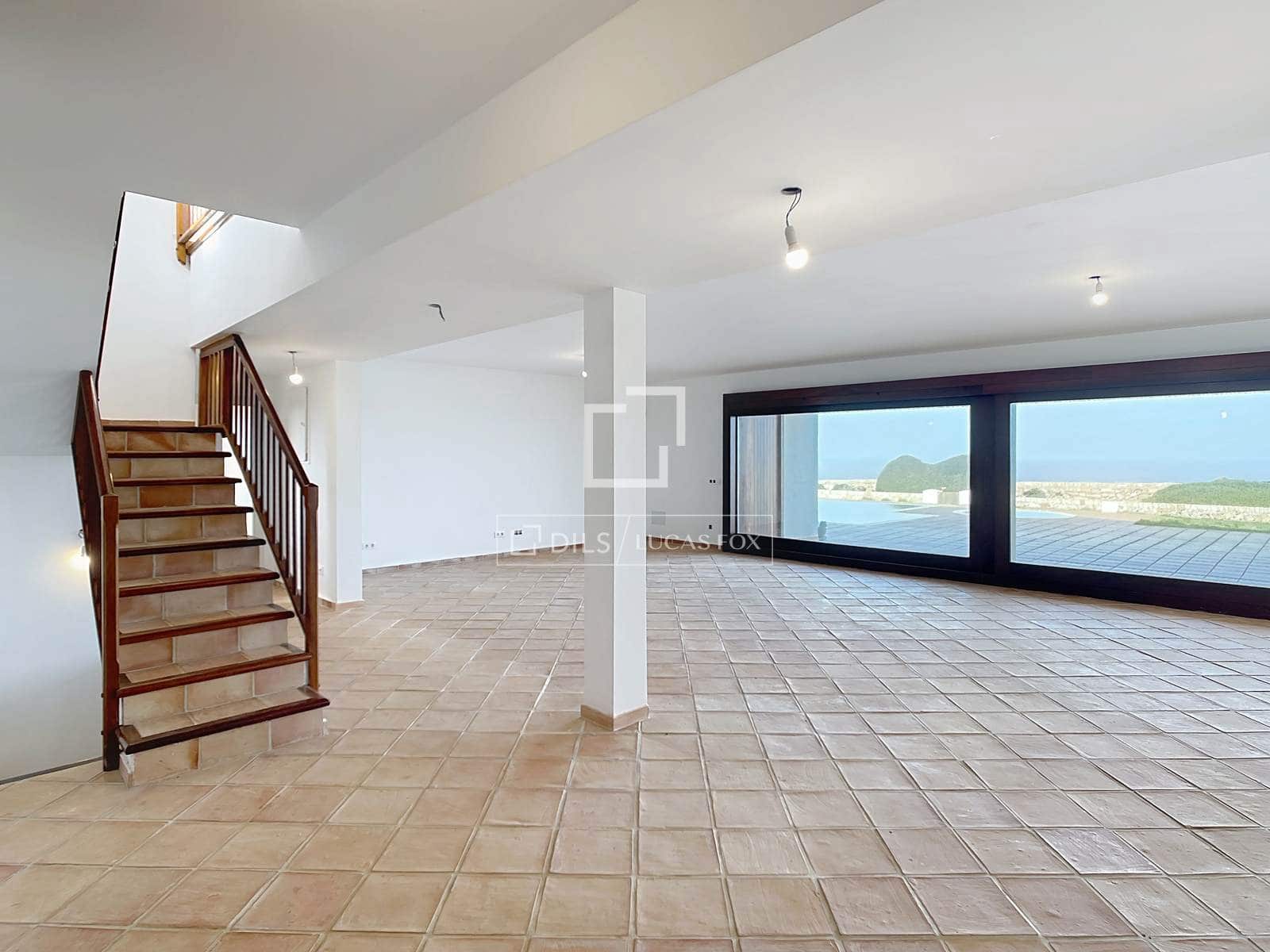 5 makuuhuone Huvila myytävänä paikassa Ciutadella de Menorca mukana uima-altaan 
autotalli - 3 800 000 € (Ref: 9610328)