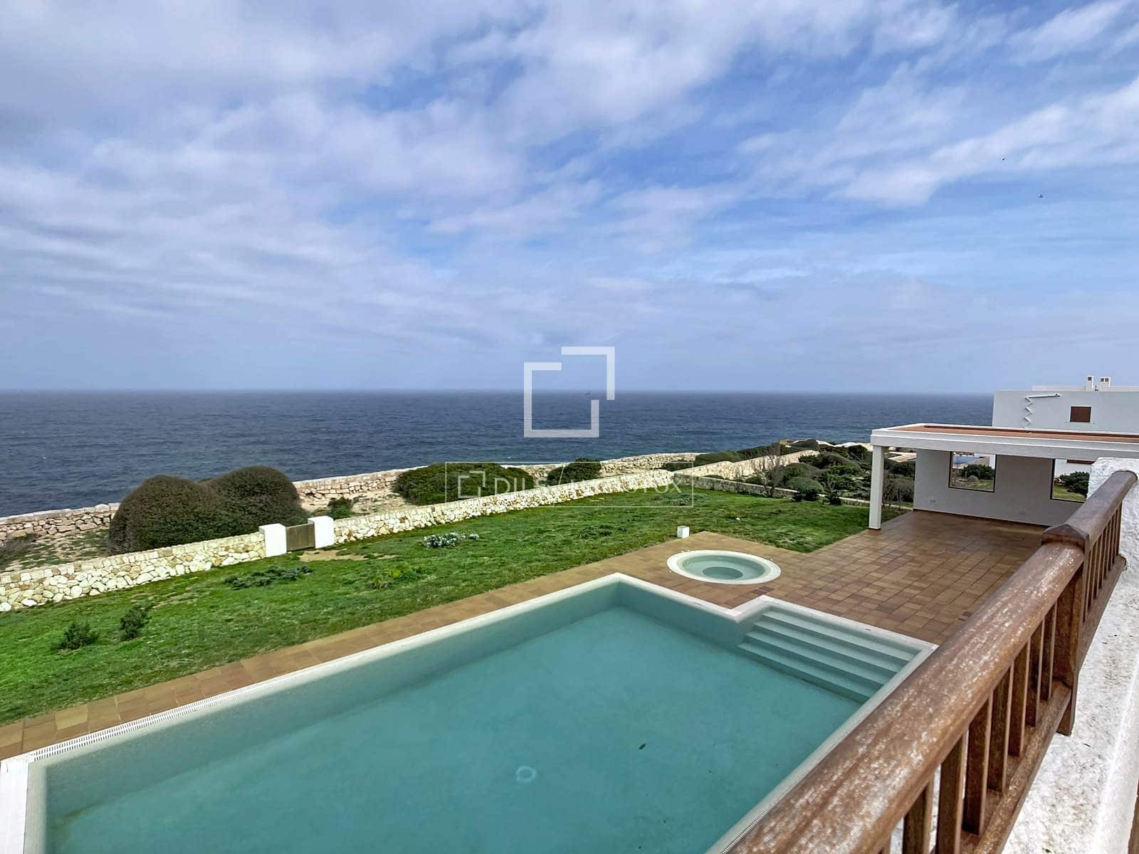 5 makuuhuone Huvila myytävänä paikassa Ciutadella de Menorca mukana uima-altaan 
autotalli - 3 800 000 € (Ref: 9610328)