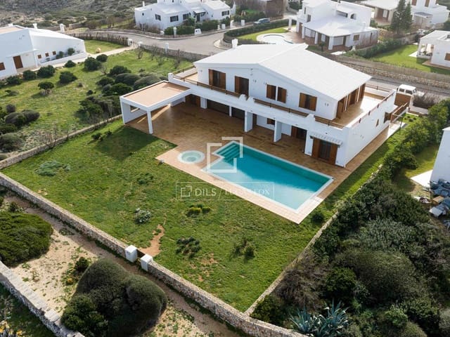 5 makuuhuone Huvila myytävänä paikassa Ciutadella de Menorca mukana uima-altaan 
autotalli - 3 800 000 € (Ref: 9610328)