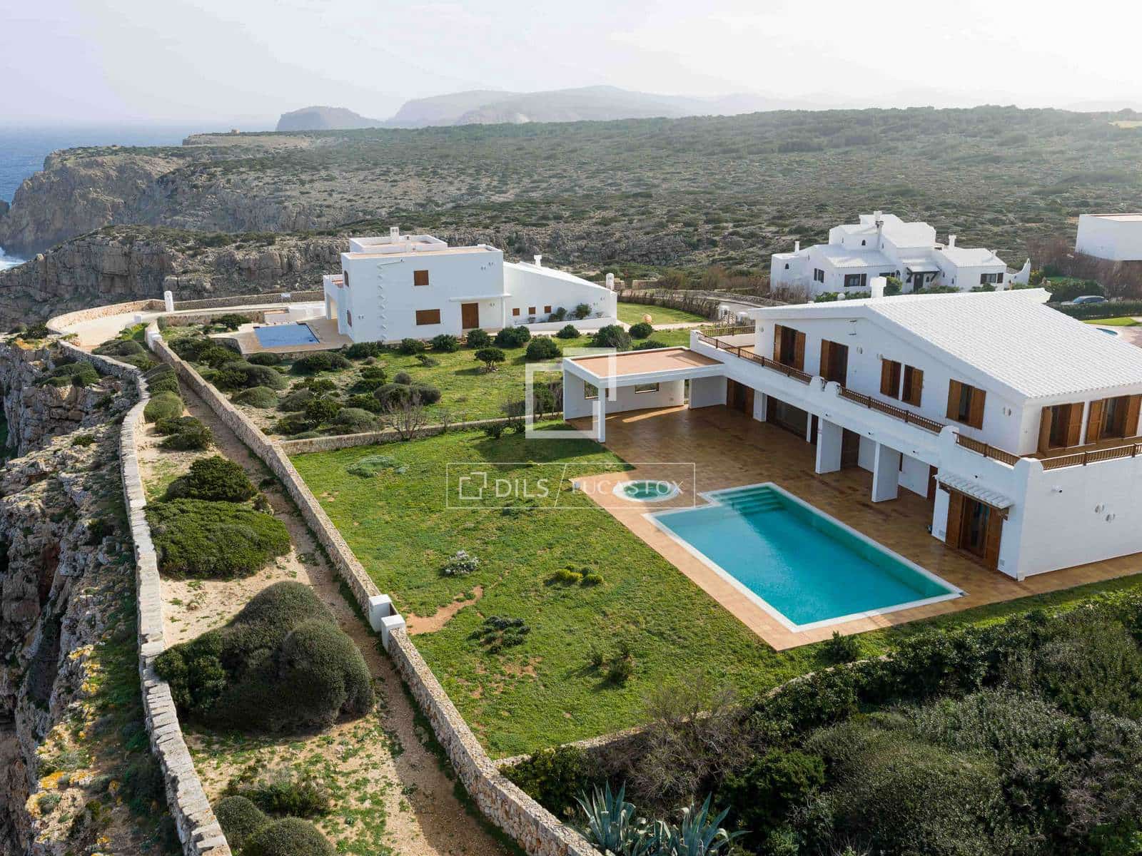 5 makuuhuone Huvila myytävänä paikassa Ciutadella de Menorca mukana uima-altaan 
autotalli - 3 800 000 € (Ref: 9610328)