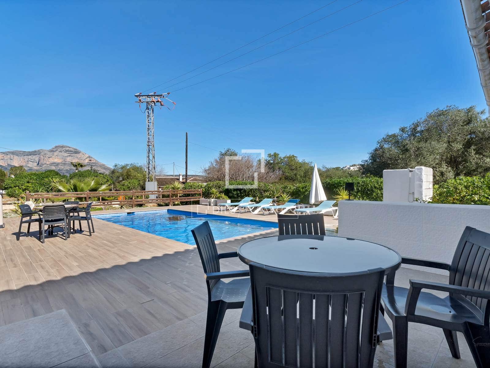 5 sypialnia Willa na sprzedaż w Javea / Xabia z basenem garażem - 1 595 000 € (Ref: 9610329)